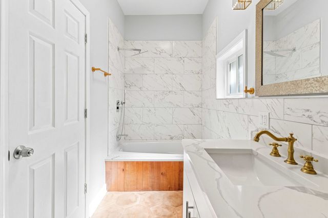 2947 S Farrell Street, Chicago, IL 60608