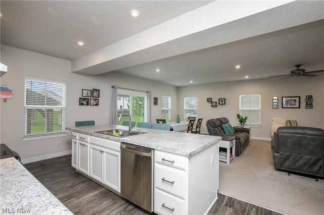 2735 Forestview Street NE, Canton, OH 44721