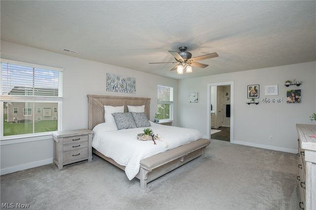 2735 Forestview Street NE, Canton, OH 44721