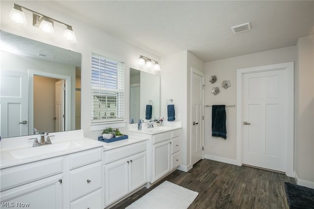 2735 Forestview Street NE, Canton, OH 44721