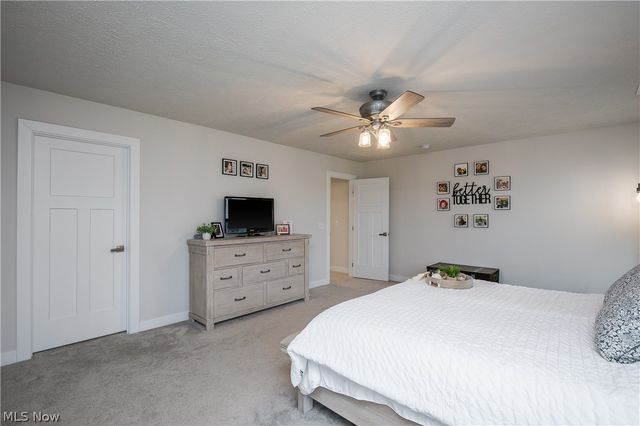 2735 Forestview Street NE, Canton, OH 44721