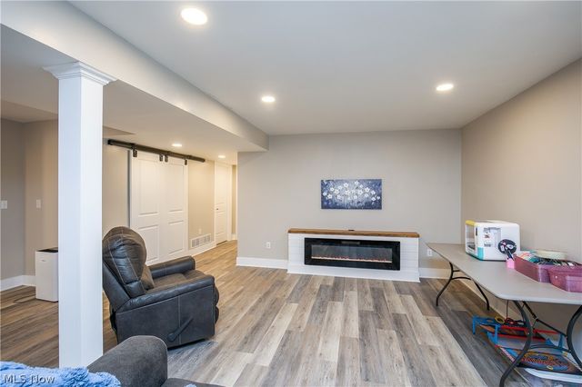 2735 Forestview Street NE, Canton, OH 44721