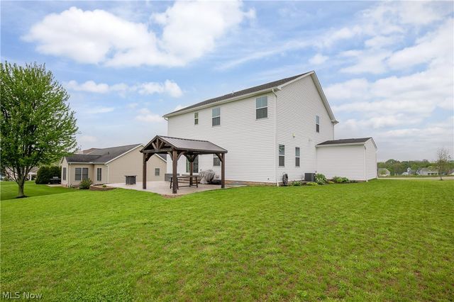 2735 Forestview Street NE, Canton, OH 44721