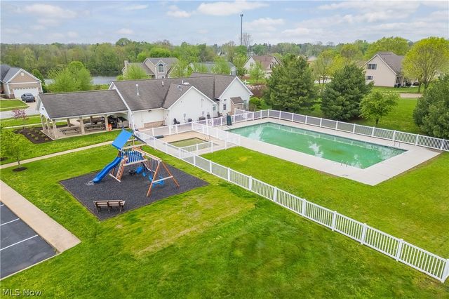 2735 Forestview Street NE, Canton, OH 44721