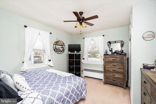 404 W PARK AVE, Hamilton, NJ 08610