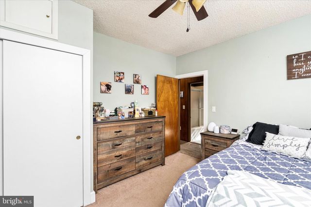 404 W PARK AVE, Hamilton, NJ 08610