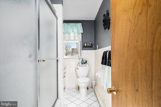404 W PARK AVE, Hamilton, NJ 08610