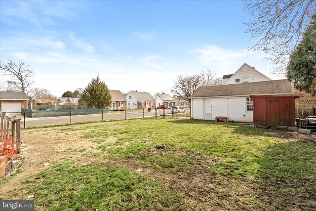 404 W PARK AVE, Hamilton, NJ 08610