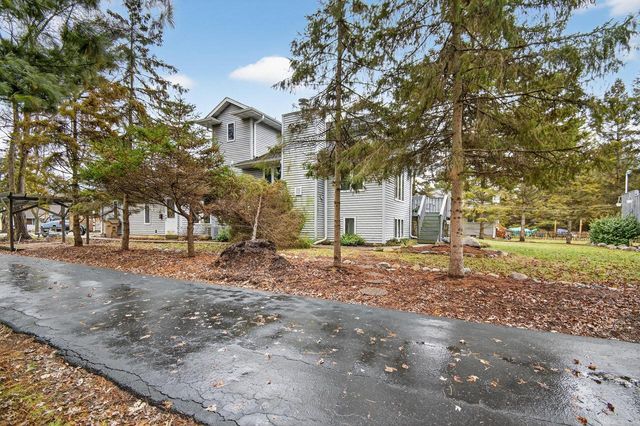 9934 28th AVENUE, Pleasant Prairie, WI 53158