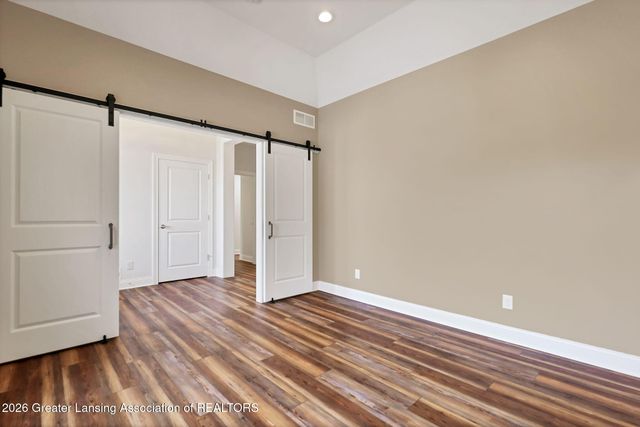 822 Laurelwood Drive, Lansing, MI 48917