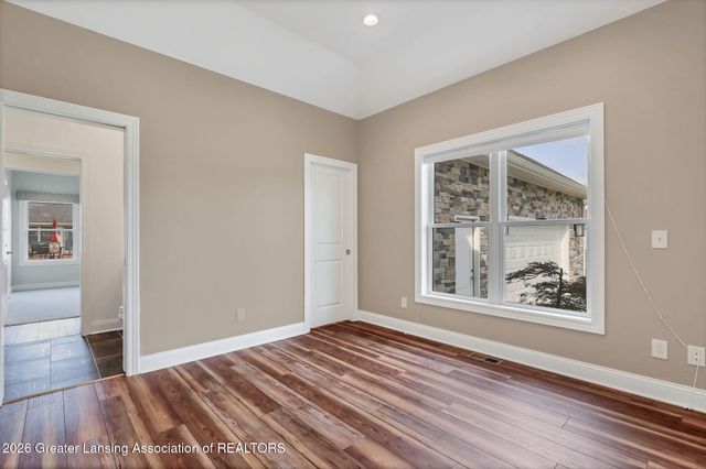 822 Laurelwood Drive, Lansing, MI 48917