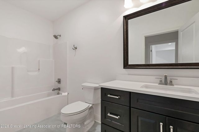 822 Laurelwood Drive, Lansing, MI 48917