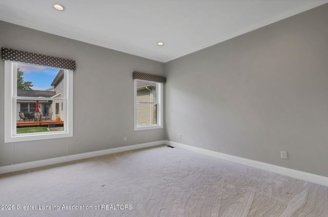 822 Laurelwood Drive, Lansing, MI 48917