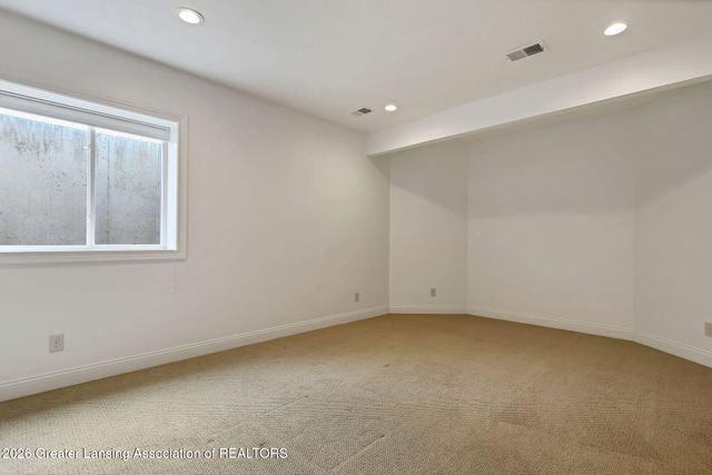 822 Laurelwood Drive, Lansing, MI 48917