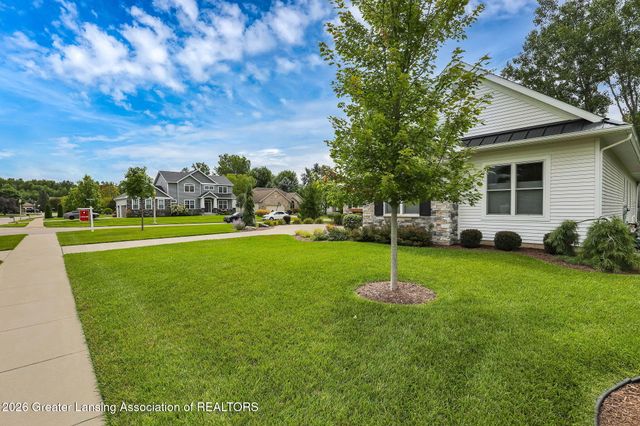 822 Laurelwood Drive, Lansing, MI 48917