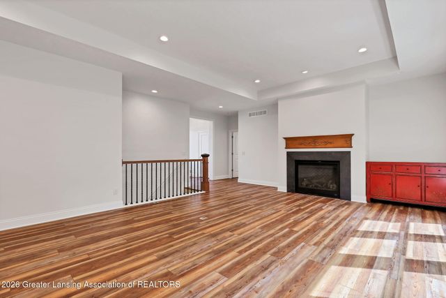 822 Laurelwood Drive, Lansing, MI 48917