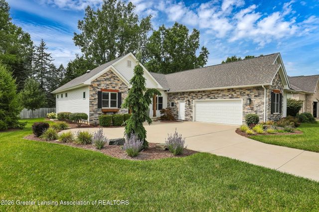 822 Laurelwood Drive, Lansing, MI 48917
