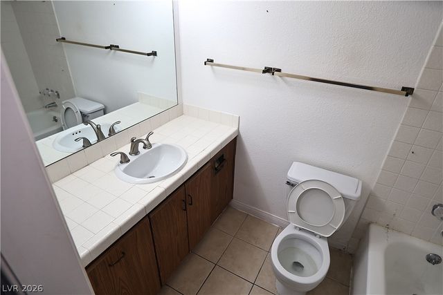 3823 South MARYLAND PW Parkway B6, Las Vegas, NV 89119