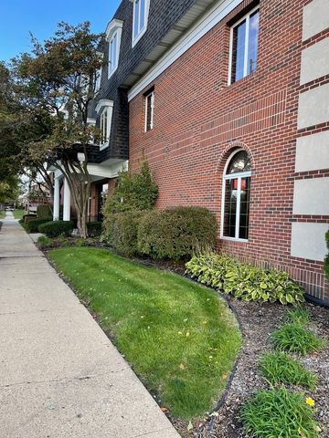 9401 S Pulaski Road 1S, Evergreen Park, IL 60805