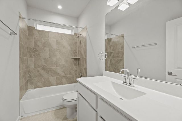 13122 Leisure Cove Drive, Texas City, TX 77568