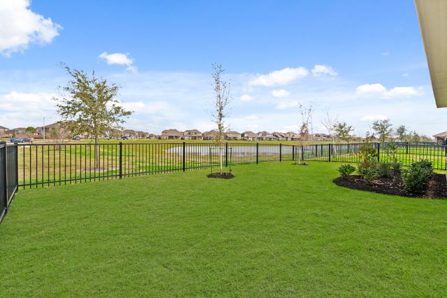 13122 Leisure Cove Drive, Texas City, TX 77568