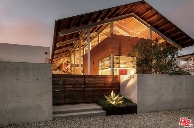 6728 Wildlife Road, Malibu, CA 90265