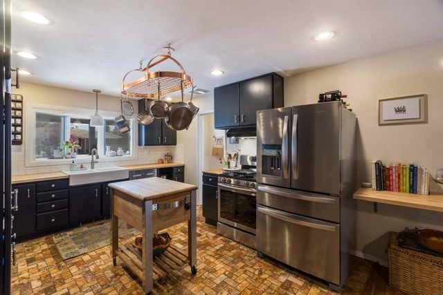 3901 Palomas Court NE, Albuquerque, NM 87110