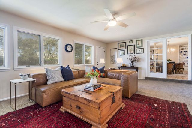 3901 Palomas Court NE, Albuquerque, NM 87110