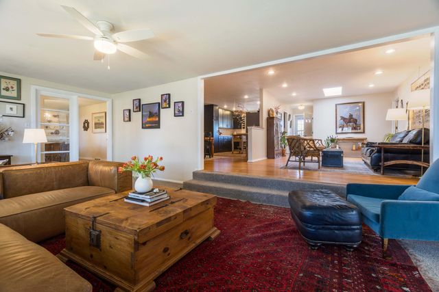 3901 Palomas Court NE, Albuquerque, NM 87110