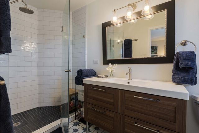 3901 Palomas Court NE, Albuquerque, NM 87110