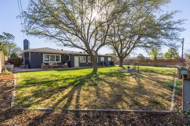 3901 Palomas Court NE, Albuquerque, NM 87110