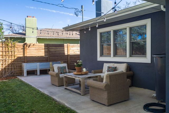 3901 Palomas Court NE, Albuquerque, NM 87110