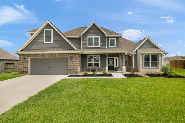 14407 Meadowlands Drive, Mont Belvieu, TX 77523