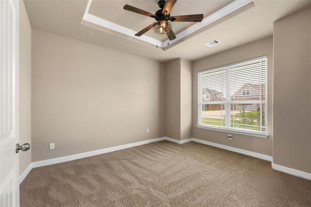 14407 Meadowlands Drive, Mont Belvieu, TX 77523