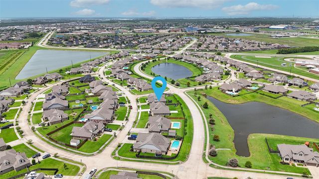 14407 Meadowlands Drive, Mont Belvieu, TX 77523
