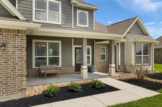 14407 Meadowlands Drive, Mont Belvieu, TX 77523