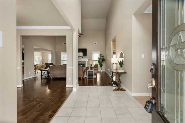 14407 Meadowlands Drive, Mont Belvieu, TX 77523