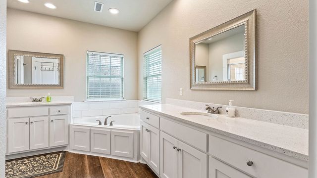 11995 Viney Grove, Prairie Grove, AR 72753