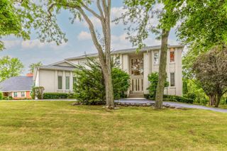 3061 Cyprus Court, Buffalo Grove, IL 60089