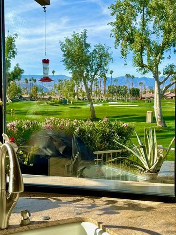 39 Blue River Drive, Palm Desert, CA 92211