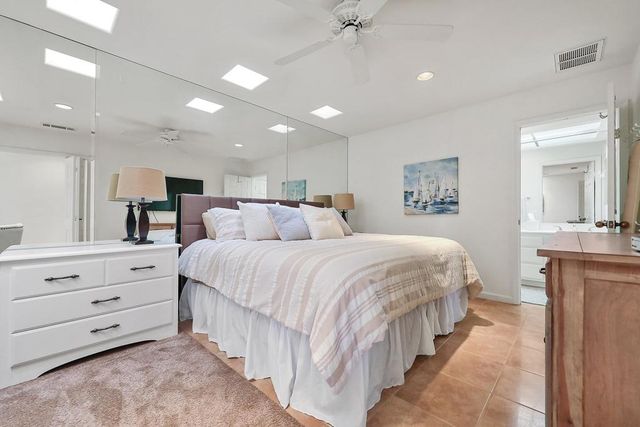 39 Blue River Drive, Palm Desert, CA 92211