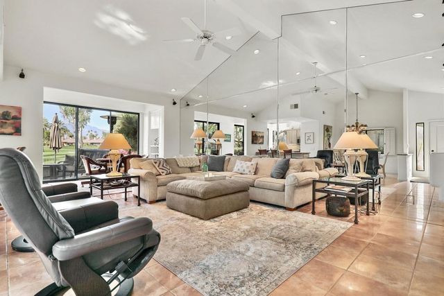 39 Blue River Drive, Palm Desert, CA 92211