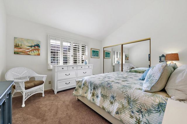 39 Blue River Drive, Palm Desert, CA 92211
