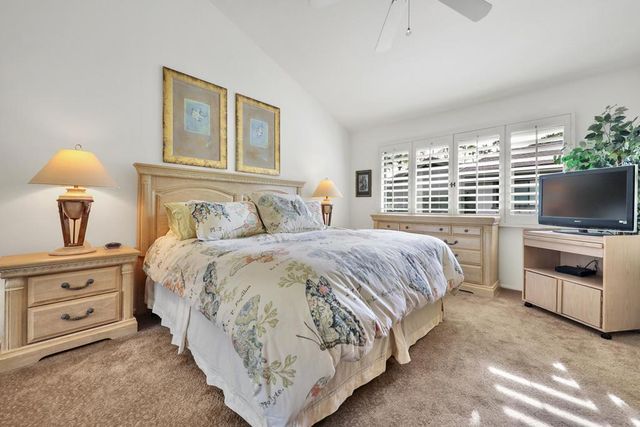39 Blue River Drive, Palm Desert, CA 92211