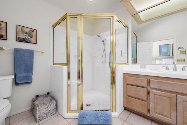 39 Blue River Drive, Palm Desert, CA 92211