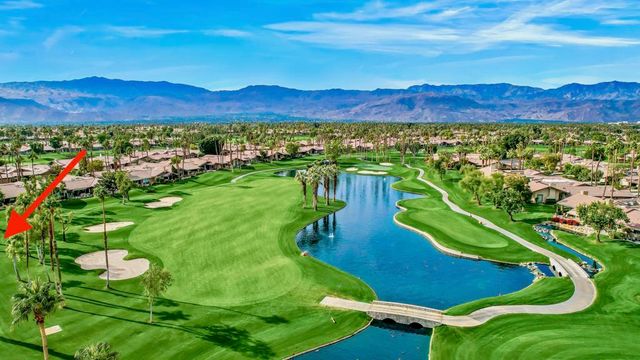 39 Blue River Drive, Palm Desert, CA 92211