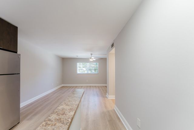 650 SW 2nd Avenue 252, Boca Raton, FL 33432