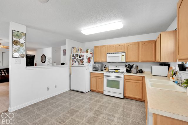8452 Abbey Dell Drive, Camby, IN 46113