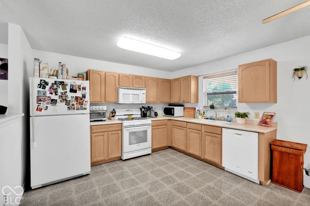 8452 Abbey Dell Drive, Camby, IN 46113