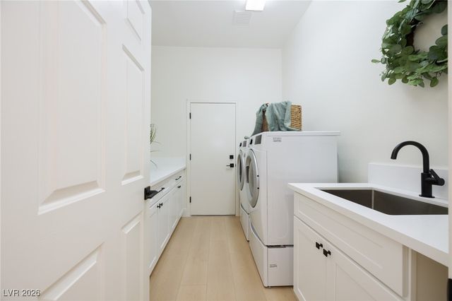 2725 Youngdale Drive, Las Vegas, NV 89134